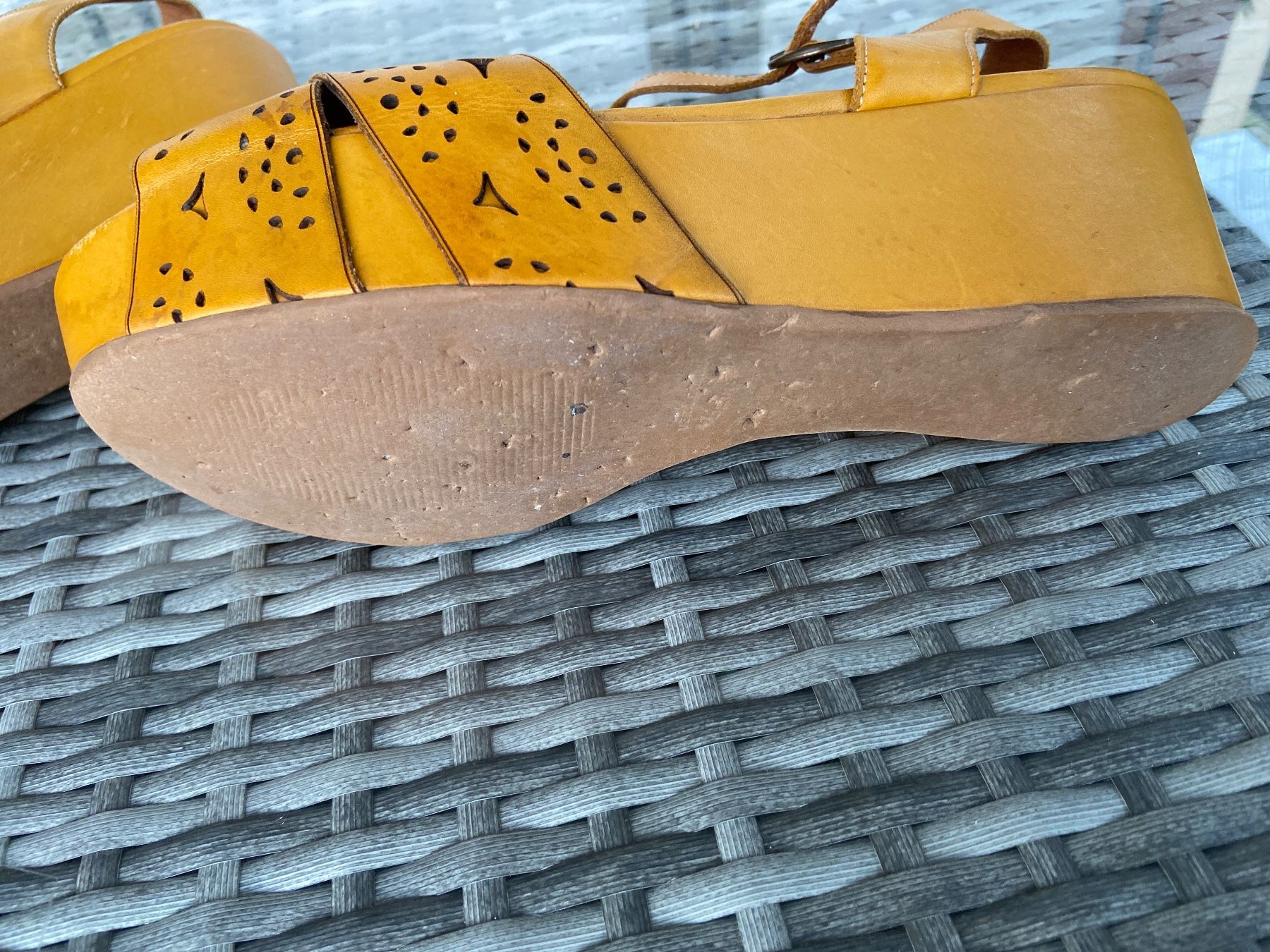 Scarpe da donna: Emporio Sandalen Echtleder Gr.41 Curry – Usato da Klingnau venduto da jazz065 5
