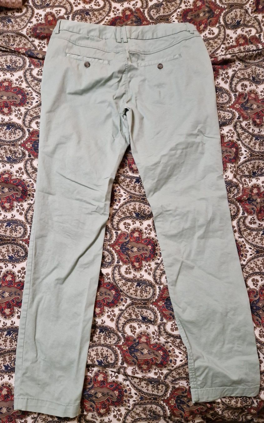 H&M Pantaloni: Blassgrüne Chino-Hose – Nuovo (secondo la descrizione) da Oberengstringen venduto da Sheera7 1