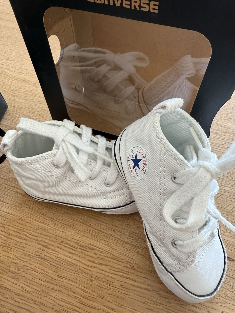 Converse Herrenschuhe: Converse All star Chuck Taylor Grösse UK 3 – Neu (gemäss Beschreibung) aus Goldswil von Fisel 5