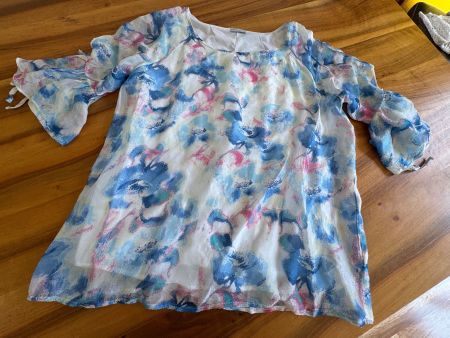 Bezaubernde Seidenbluse Gr M im floralen Muster