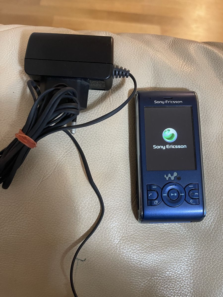 Ericsson Telefoni cellulari / Smartphones: Sony Ericsson W595 inkl lgerät – Usato da Regensdorf venduto da mex5145 8