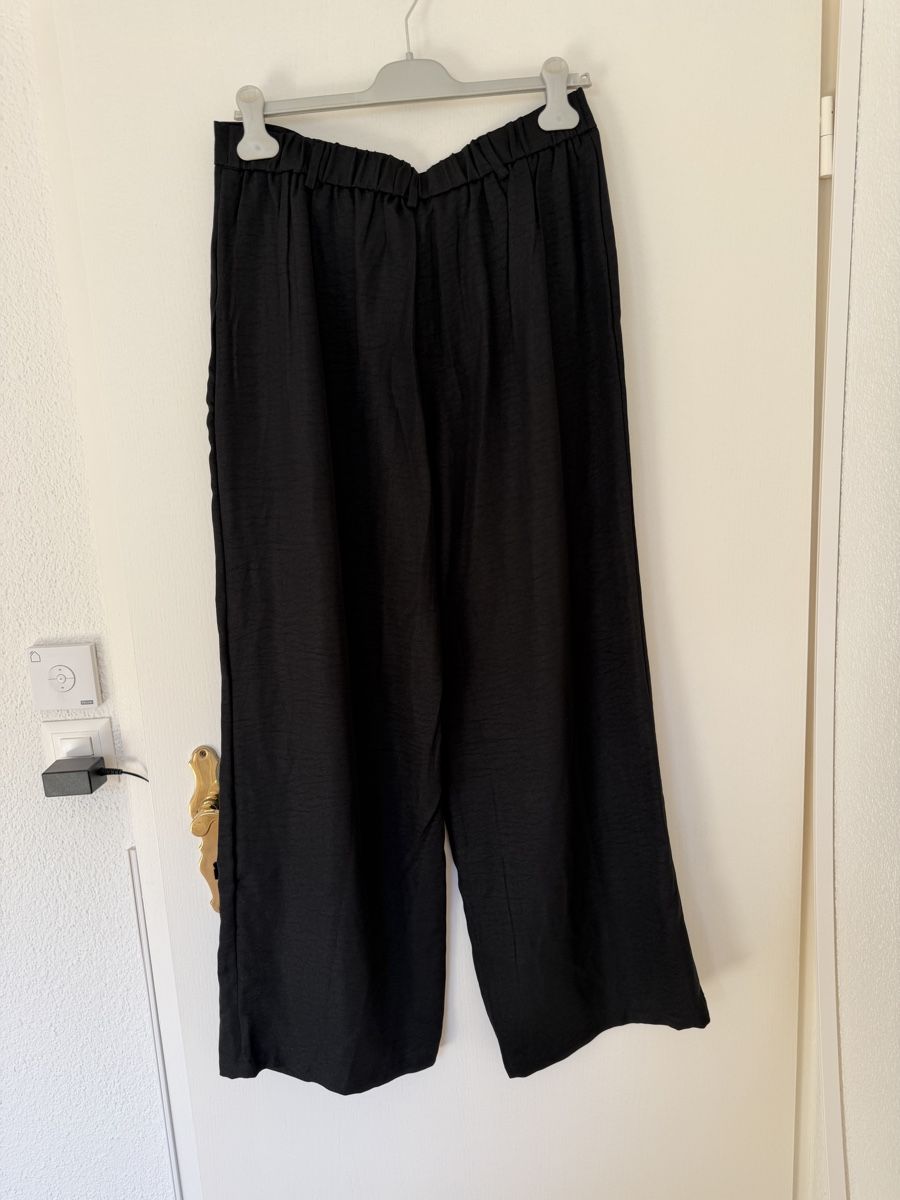 Lotti di vestiti: Kleider Set Grösse XL NEU – Nuovo (secondo la descrizione) da Schübelbach venduto da Sambodscha 4