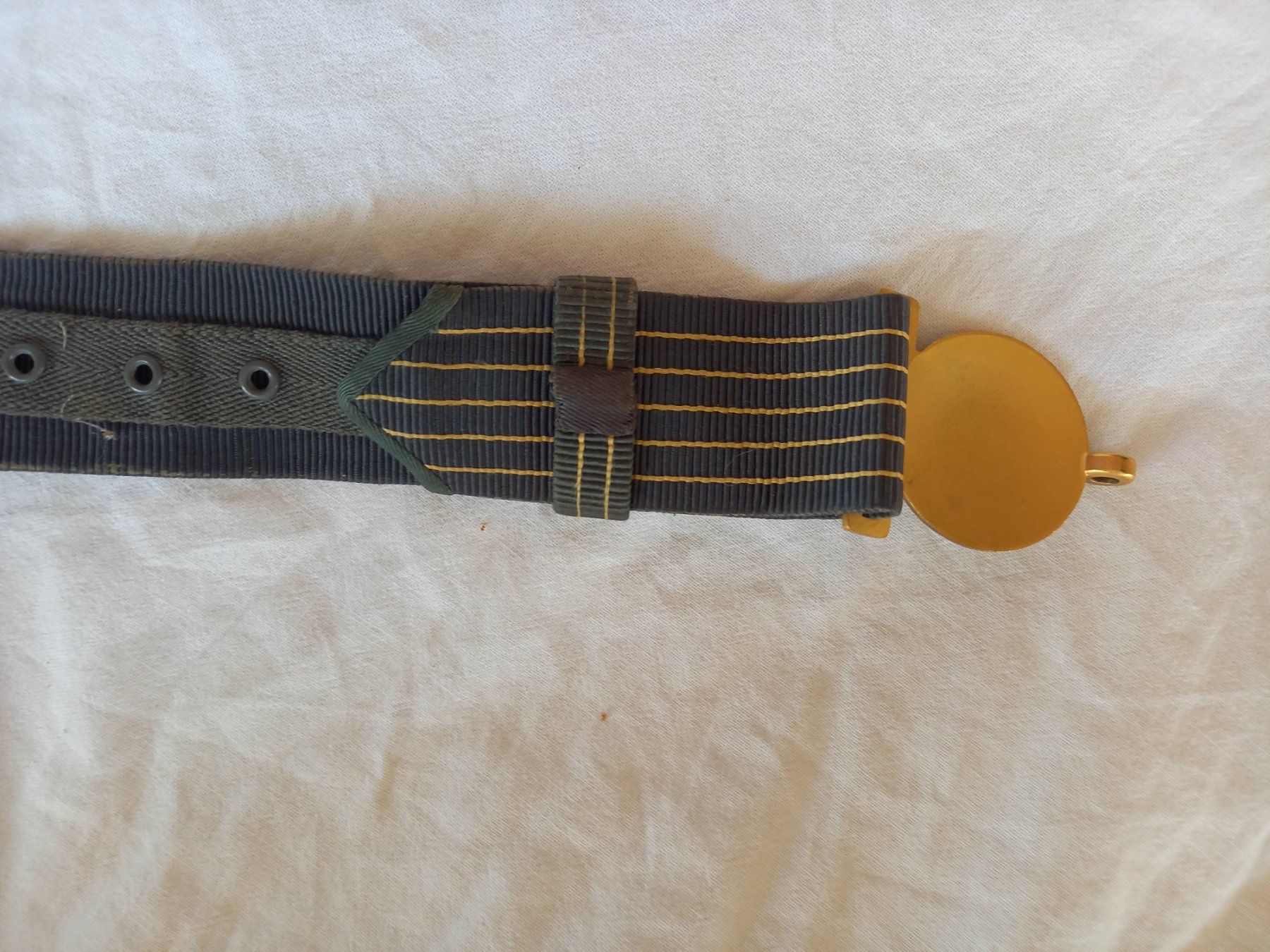 Schweizer Armee Cinture: Ceinture ancienne militaire réglable – Usato da Rossens FR venduto da Souris1 8