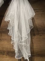 Eleganter Brautschleier mit Swarovski Steinen