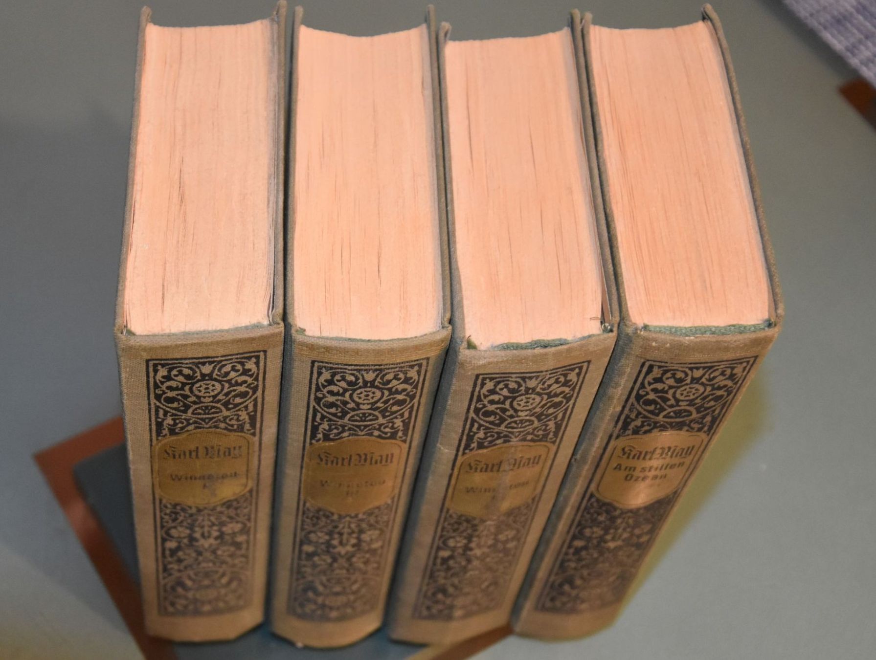 Libri: Winnetou I-III >Rarität – Usato da Liestal venduto da estreiter 2