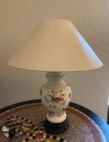 Tischlampe Keramik mit Vogelmotiven gebraucht guter Zustand