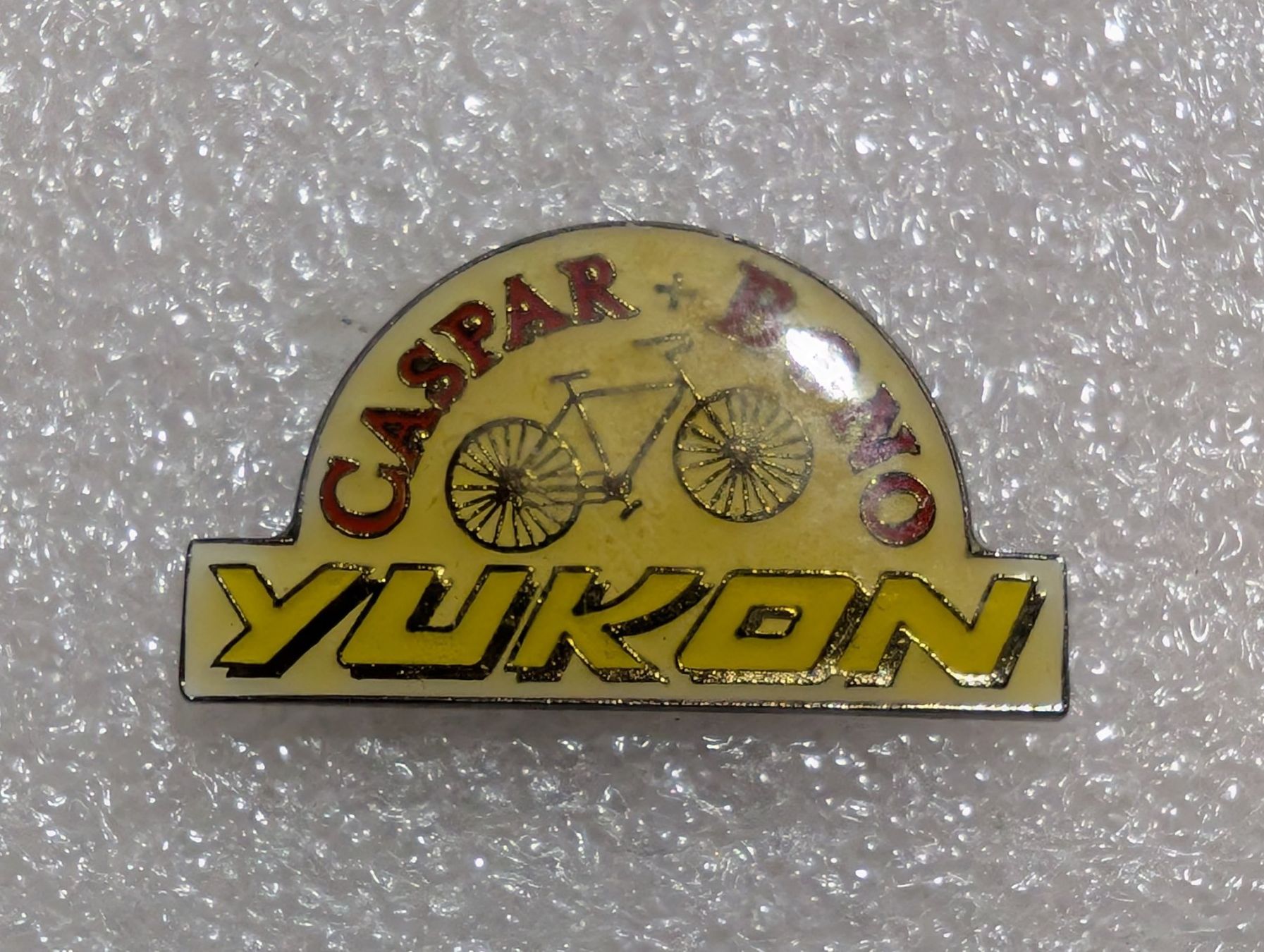 Plaketten & Abzeichen: Ansteckpin 264: Yukon – Gebraucht aus Oppligen von Pin-Fall-Shop