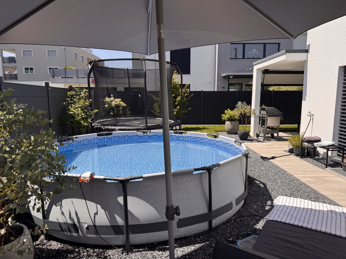 Bestway Piscine: Bestway Aufstellpool 366 x 76cm hellgrau – Usato da Münchwilen TG venduto da ventus