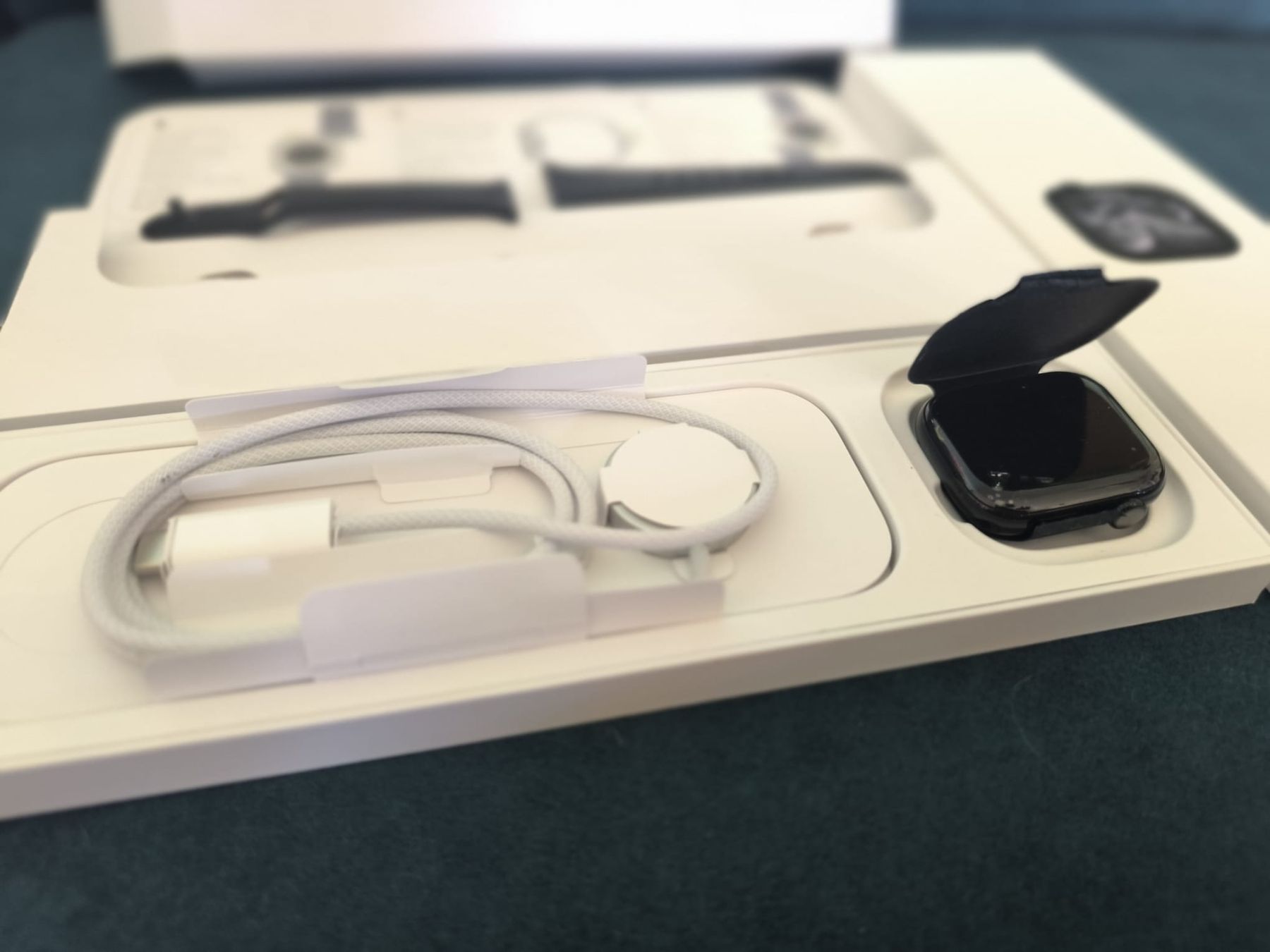 Apple Smartwatch: Apple watch Series11,42mm – Nuovo (secondo la descrizione) da Thalwil venduto da jenyyau 1