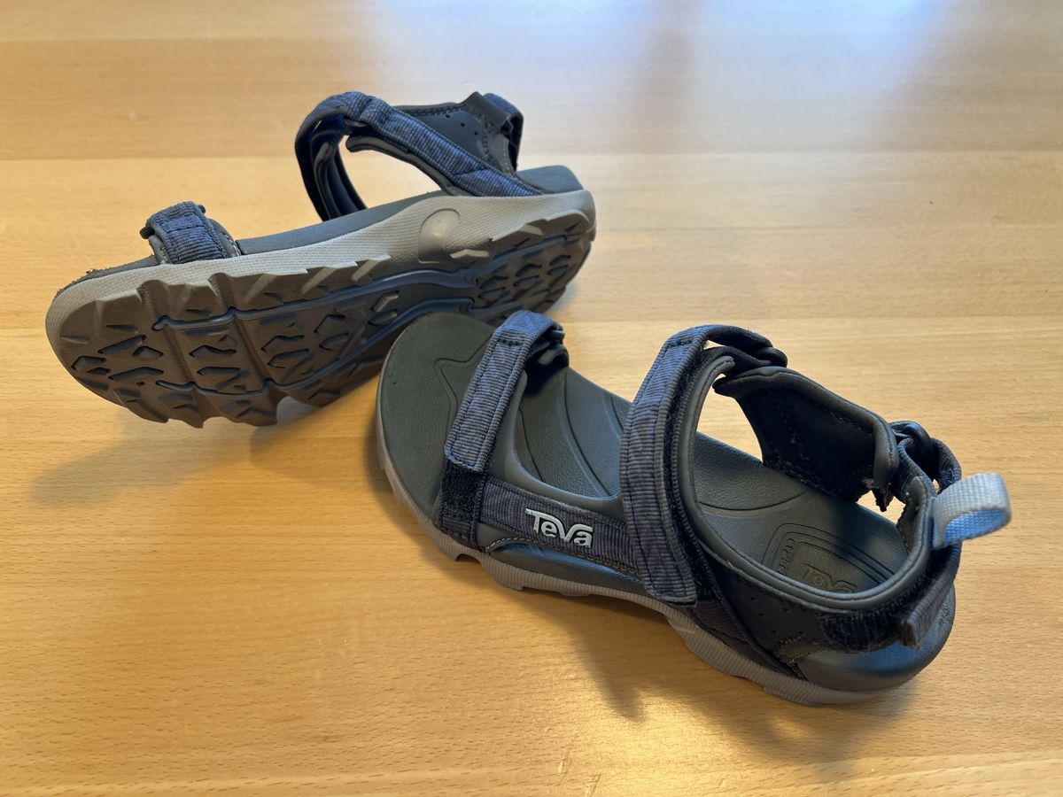 Chaussures garçon: Sandalen Teva 33/34 – D'occasion à Basel par Cabi 1