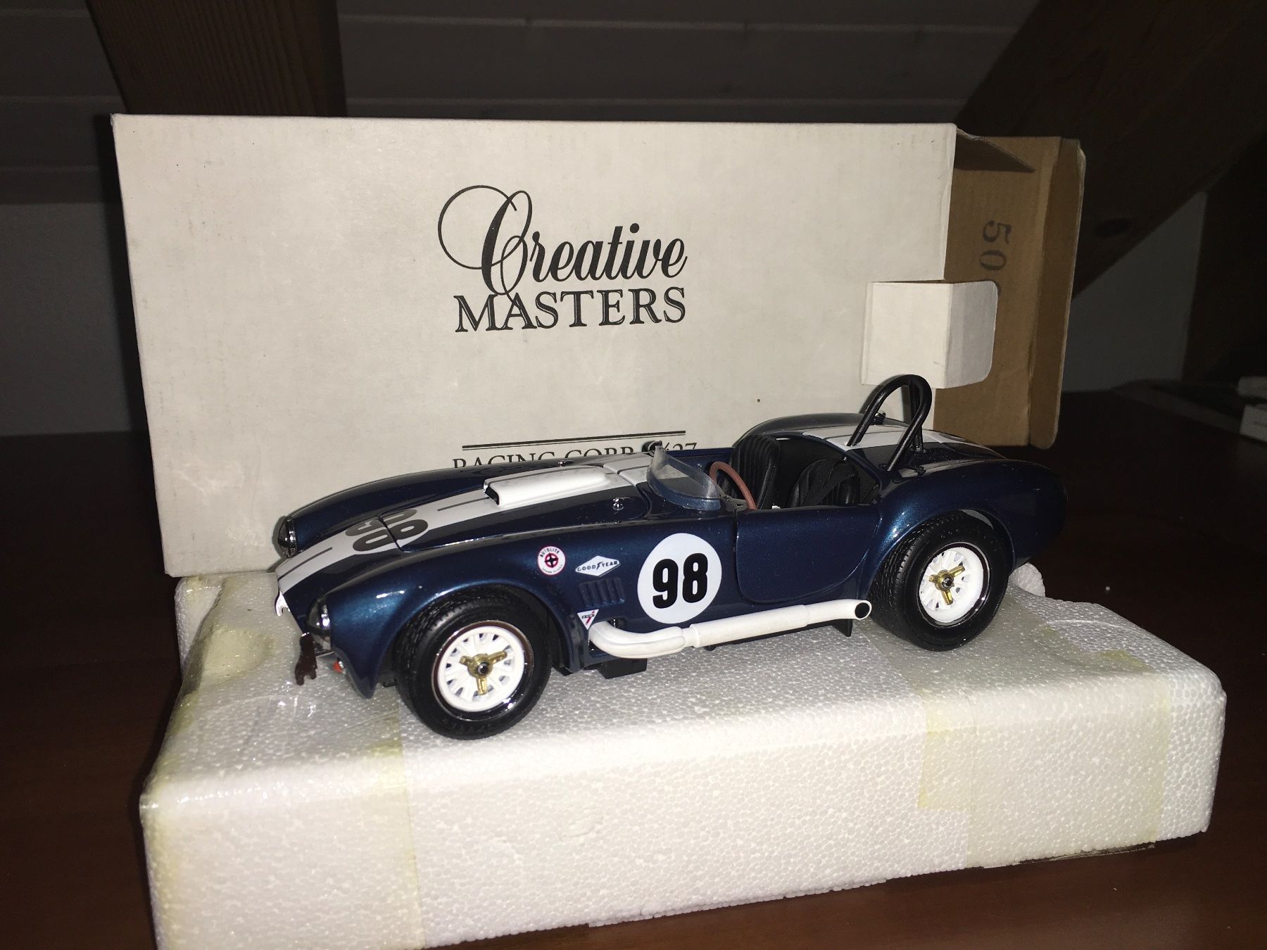 Shelby Collectibles Modellini d'auto: Shelby Cobra 427 Racing von Creative Masters – Nuovo (secondo la descrizione) da Wohlen AG venduto da PrivatSammlung