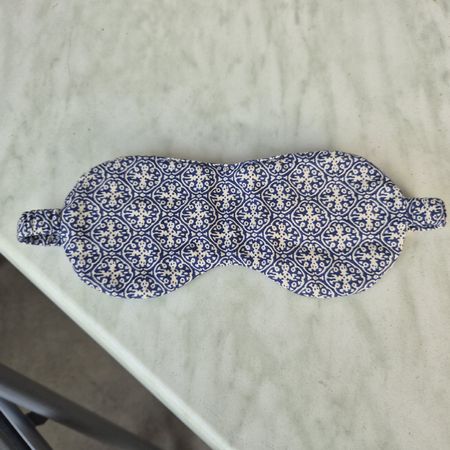 Schlafmaske dunkelblau mit Muster neu