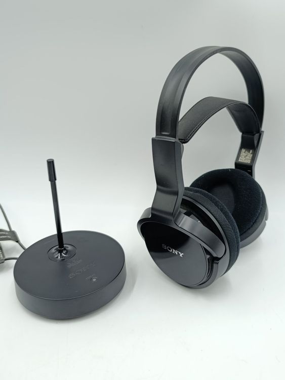 Sony Kopfhörer: Sony Wireless Kopfhörer (TMR-RF810R) – Gebraucht aus Wil SG von Donaldus