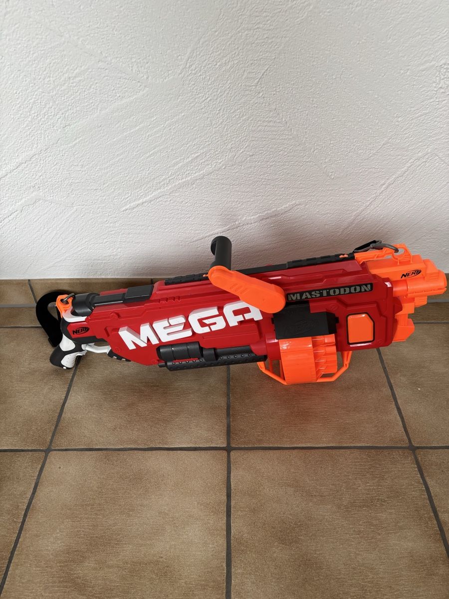 Nerf Jouets: Nerf Mega Blaster – D'occasion à Bachenbülach par Queen_K