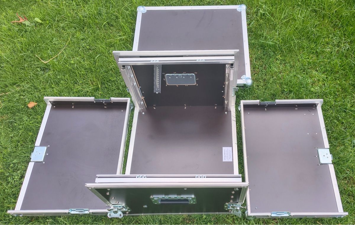 Sonstiges Zubehör: Thon Triple Door Live Rack 8HE 45 – Neu (gemäss Beschreibung) aus Unterägeri von Vivi55vivi 1