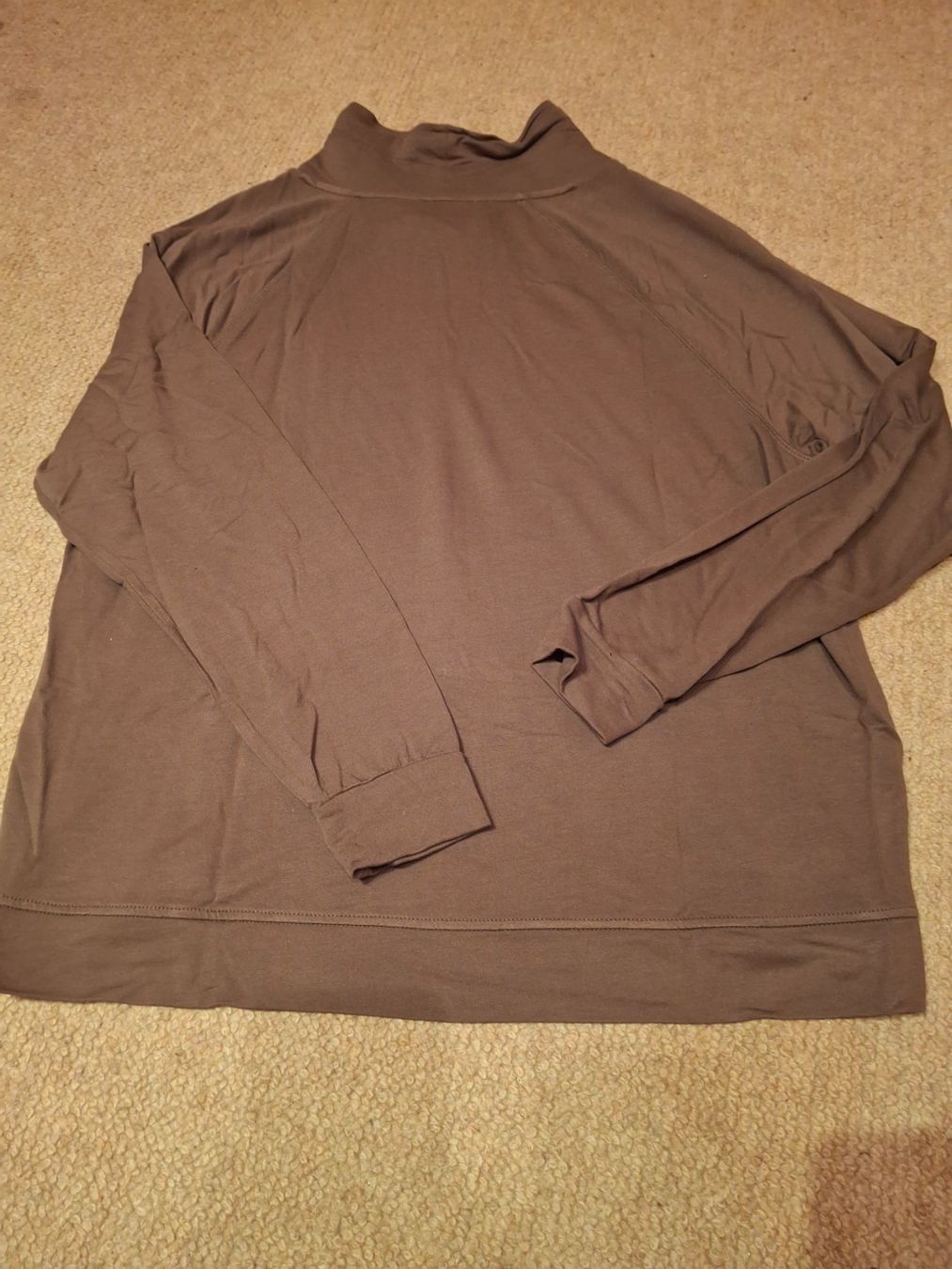 Tom Tailor Maglioni & Felpe: Pull vert olive - petit col taille XL marque Tom Tailor – Usato da Villiers venduto da san_jn5w 6