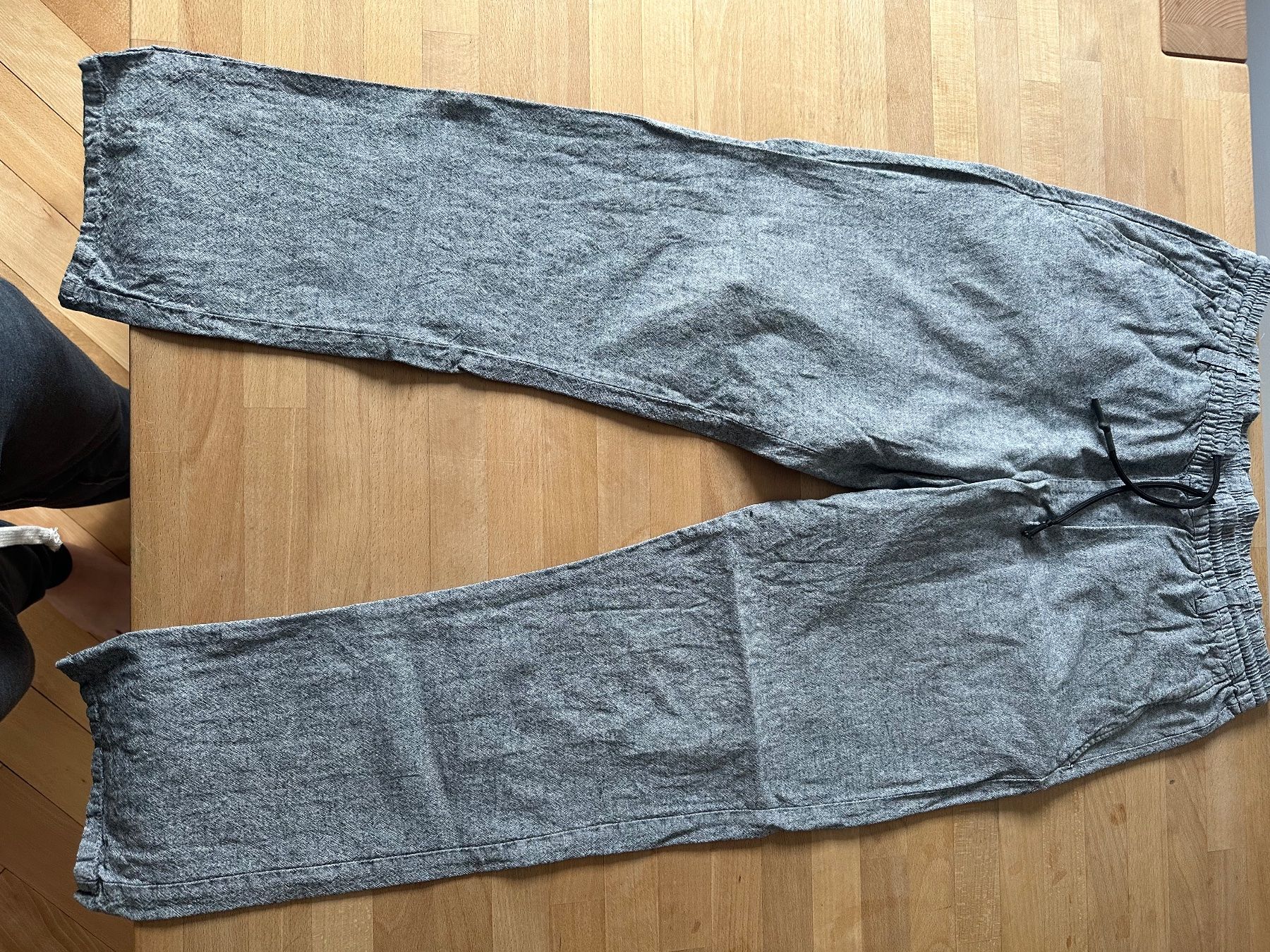 Pantaloni: Anerkjendt Hose Grau, Grösse M – Usato da Basel venduto da pfosteauto 1
