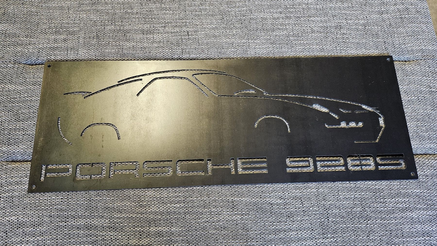 Porsche Accessori per altri veicoli: Tôle décorative Porsche 928s – Usato da Oron-la-Ville venduto da NiKi-Pictures