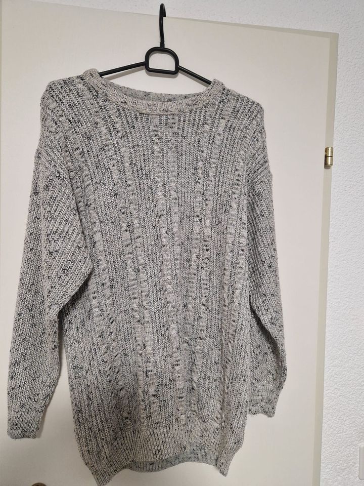 Maglioni & Felpe: Handmade Pullover für Damen – Usato da Tägerwilen venduto da makcode09