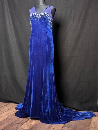 Blaues Samt-Abendkleid mit Schleppe, Gr. 36/38