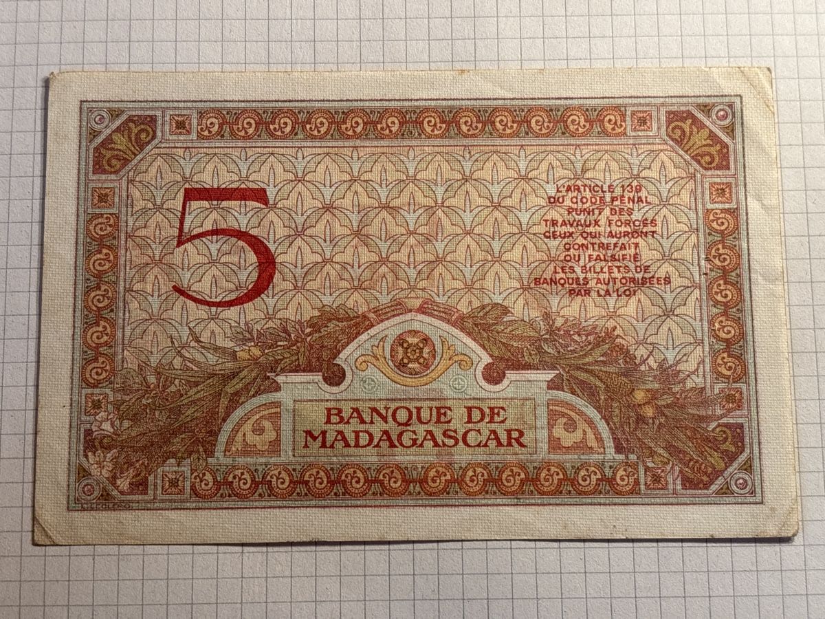 Banconote: Madagaskar 5 Francs Banknote, 1937, VF – Usato da Möhlin venduto da Don_Papa 1