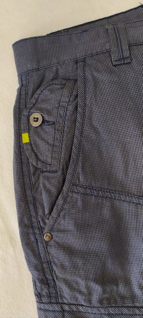Hosen: Short/bermuda avec ceinture CELIO gr. 40 – Gebraucht aus Chezard St-Martin von Loucail 3