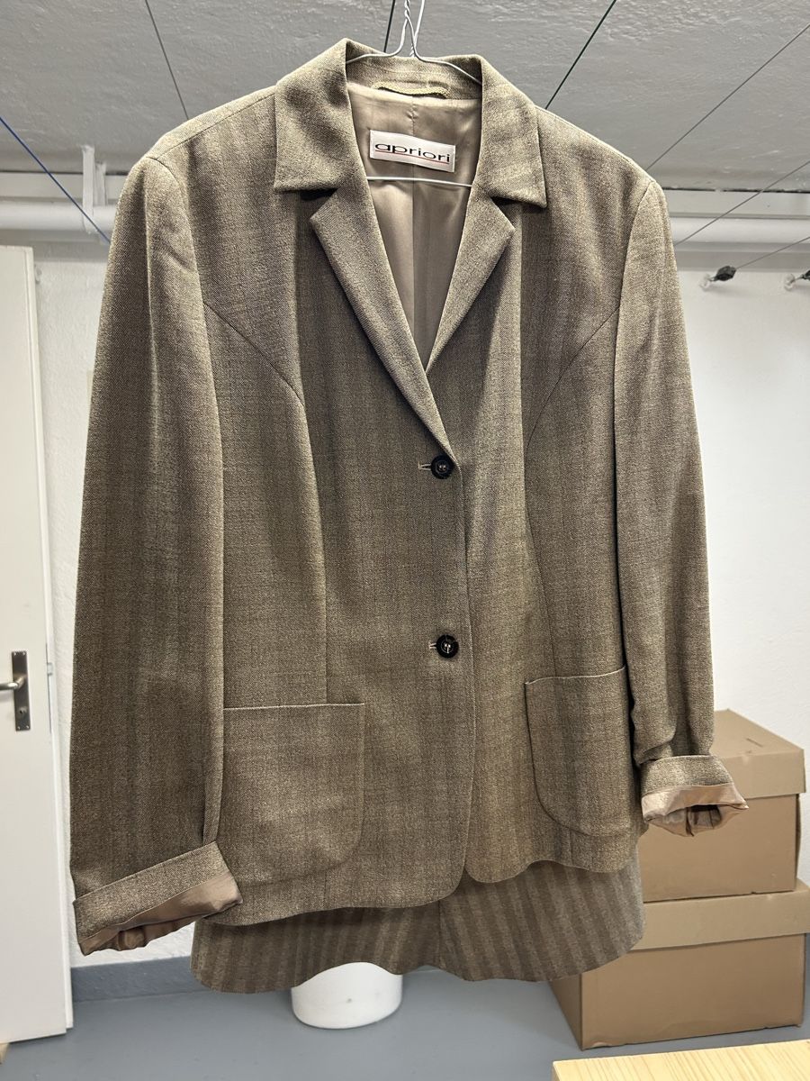Costumi: kostüm apriori gr 42 – Usato da Zürich venduto da 11Zitronenfalter