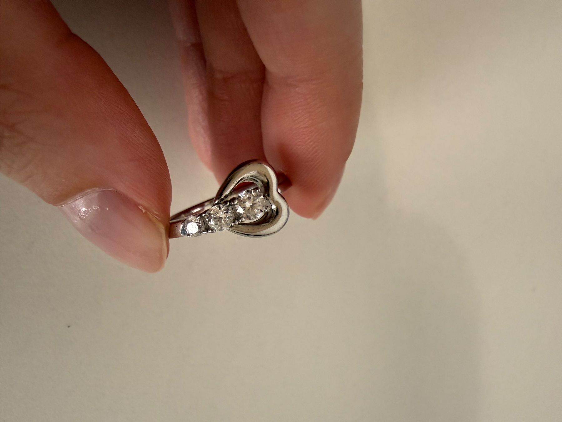 Bagues: Silber Ring 925 + CCF: Herz mit 3 weisse Steine – D'occasion à Zürich par zai_wnt2 5