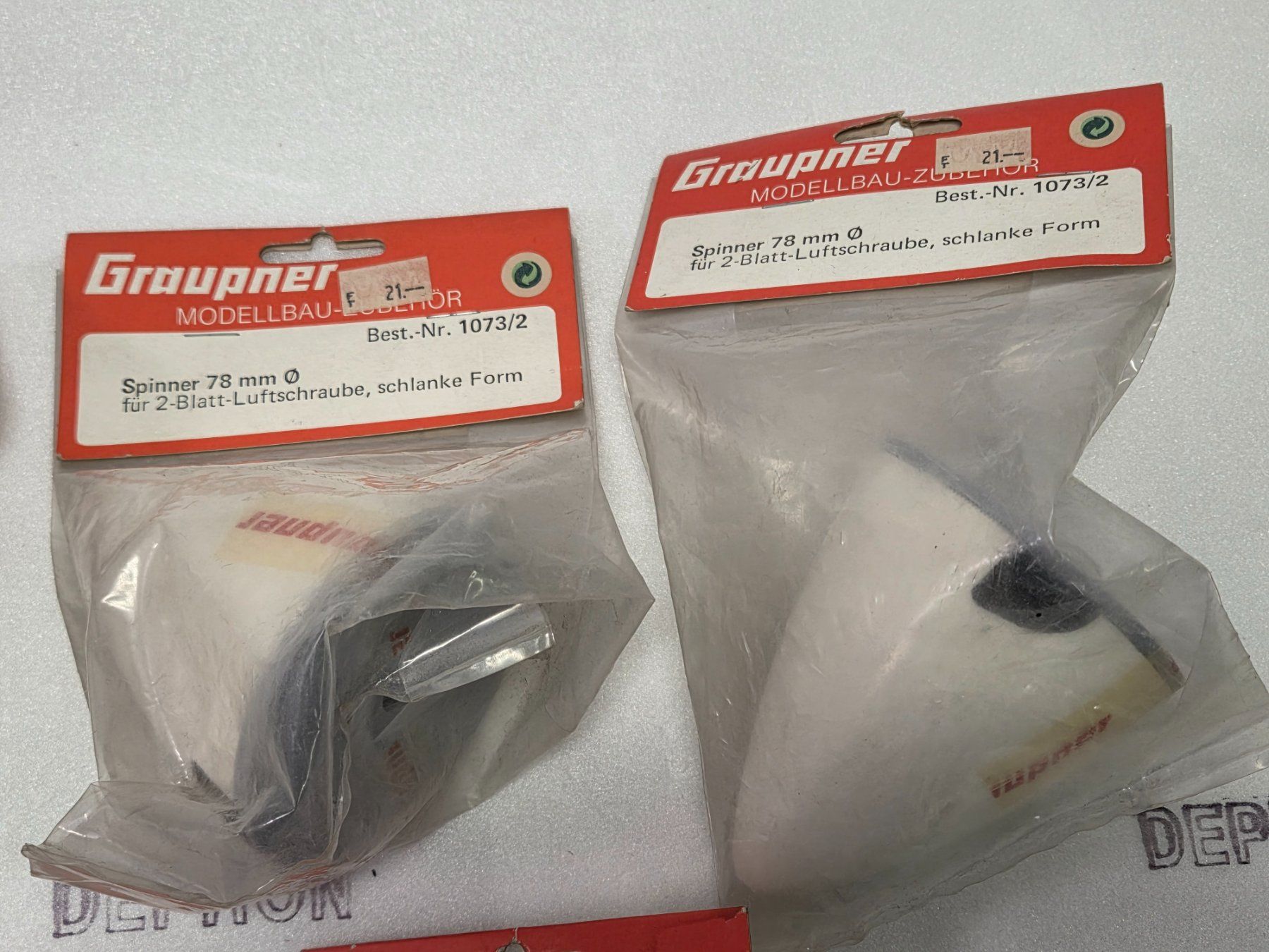 Graupner Modellismo RC: Graupner Spinner Set Kunststoff - 45 und 78mm Durchmesser – Nuovo e nell'imballaggio originale da Hittnau venduto da Sika86 1
