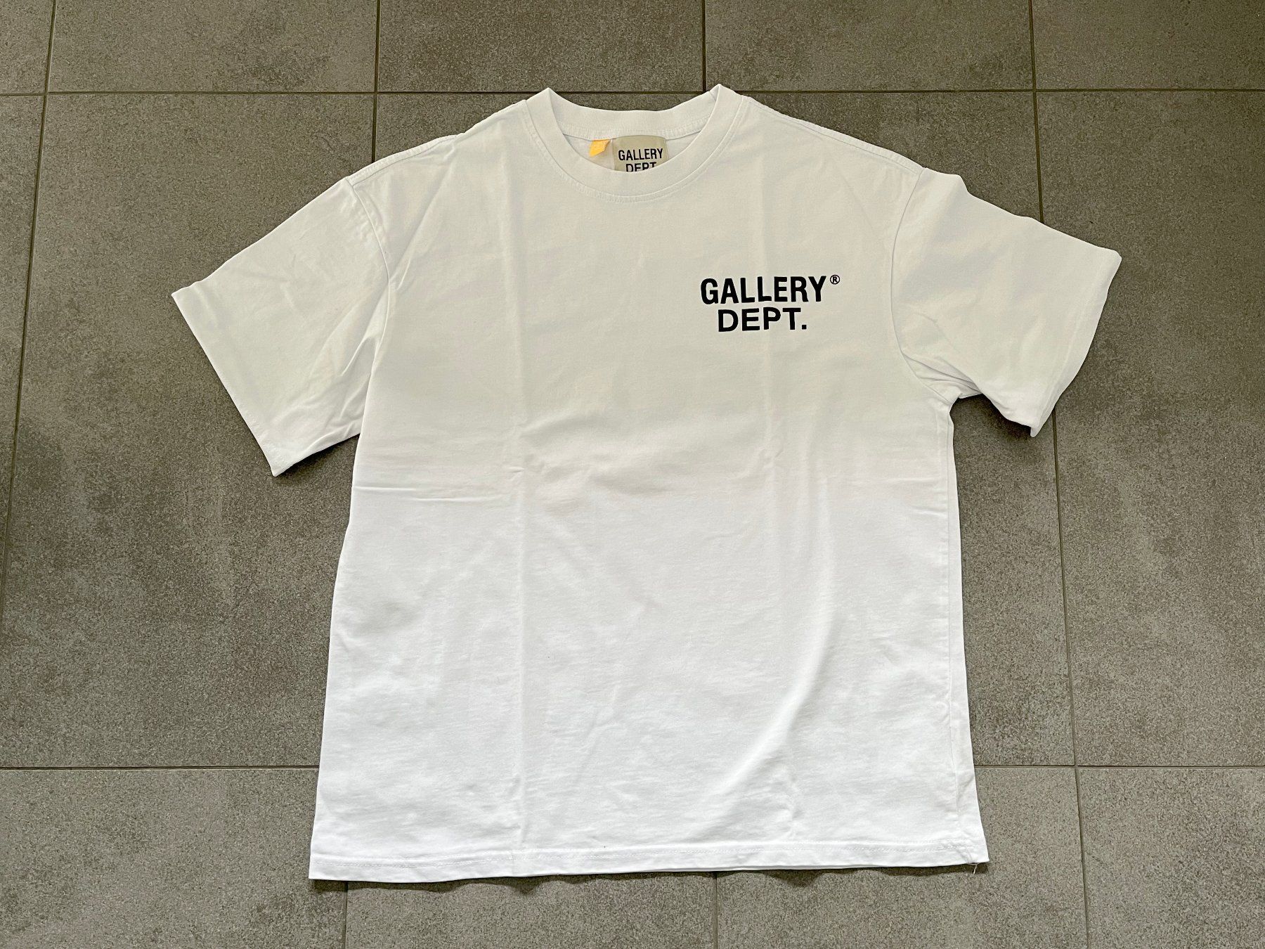 Gallery Dept. T-shirt: T-Shirt Gallery Dept., Gr. S – Nuovo (secondo la descrizione) da Bösingen venduto da dankate