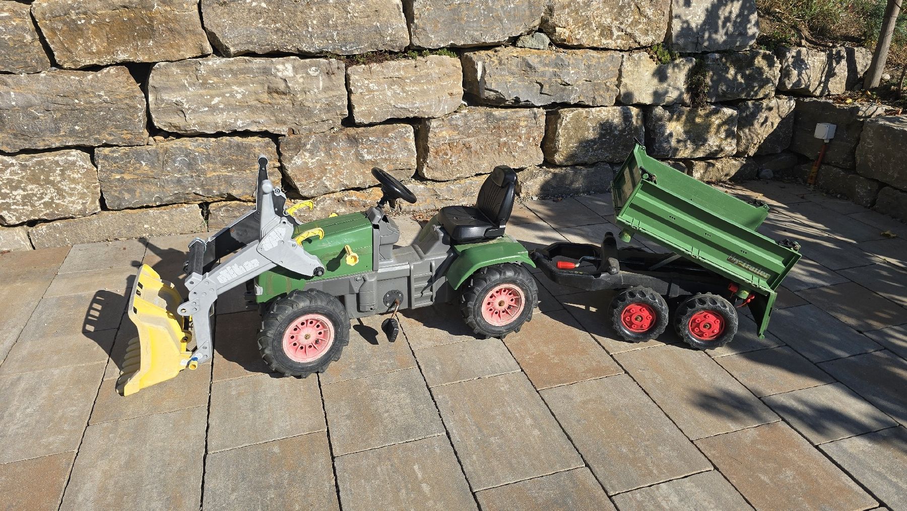 Veicoli per bambini: Trettraktor mit Anhänger – Usato da Hägglingen venduto da krahu 1