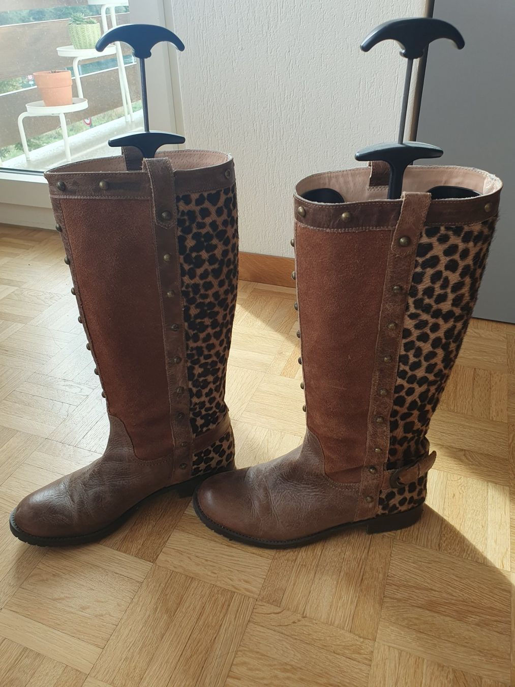 Scarpe da donna: Braune Lederstiefel, leopardprint – Usato da Nussbaumen AG venduto da jul_t76k 2