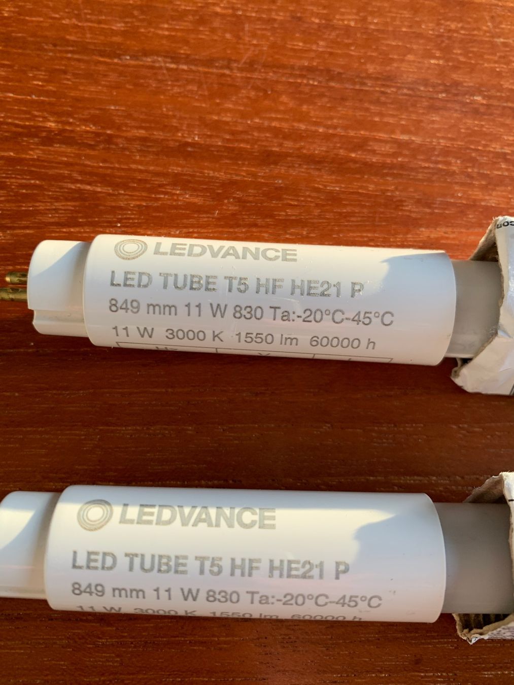 Lampade: 2 Led Röhren T5, 859 mm – Usato da Cham venduto da hemst 1