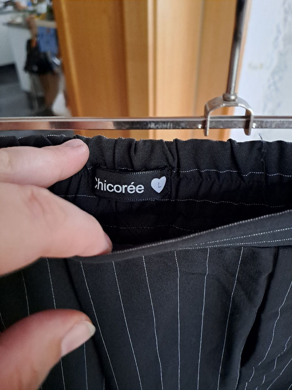 Pantaloni: Damenhosen gestreift Marke chicoree Grösse L  – Usato da Rickenbach LU venduto da bishiida 2