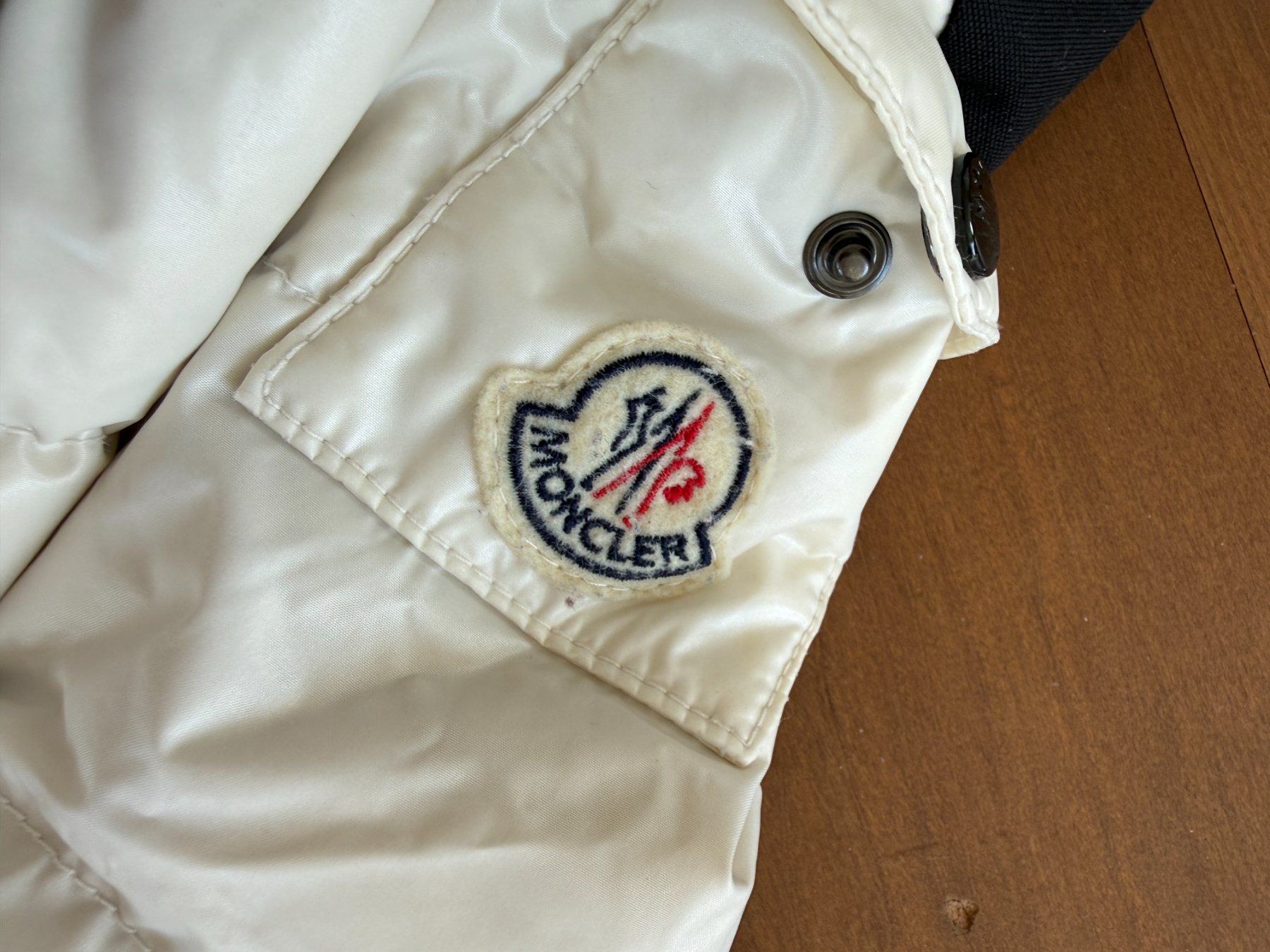 Moncler Giacche & Cappotti: Moncler Winterjacke Kinder – Usato da Hofstetten SO venduto da digio01 6