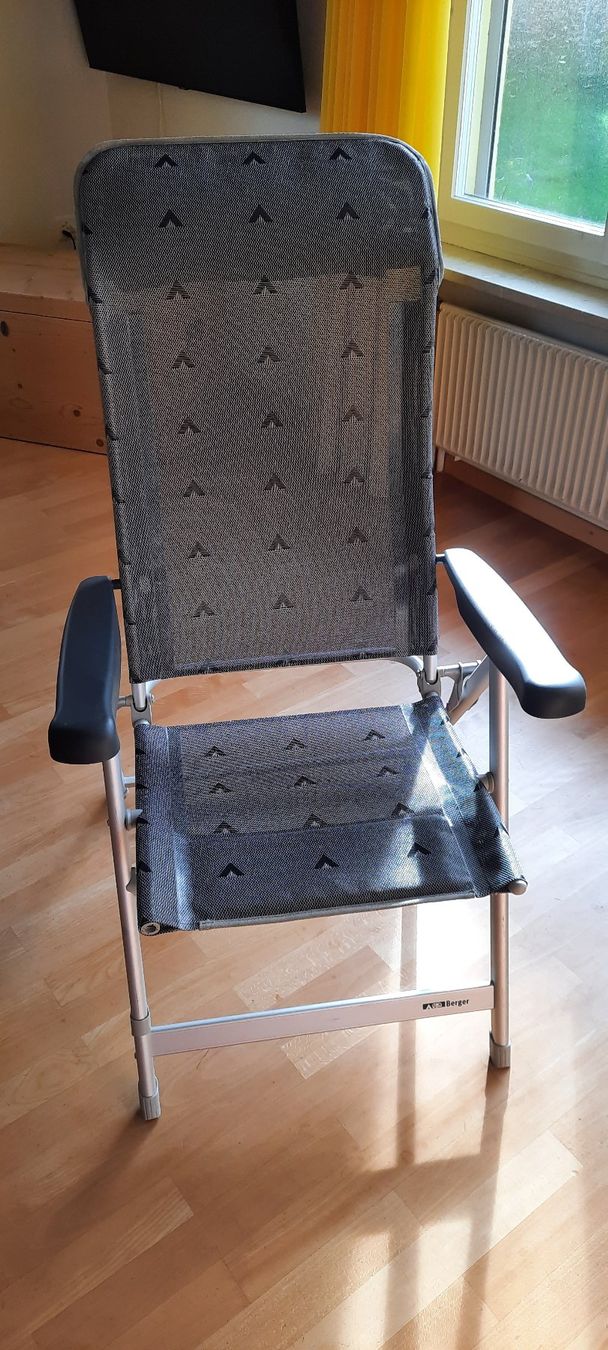 Poltrone: Camping Berger Klappsessel Luxus Grau – Usato da Wädenswil venduto da Krauser 1