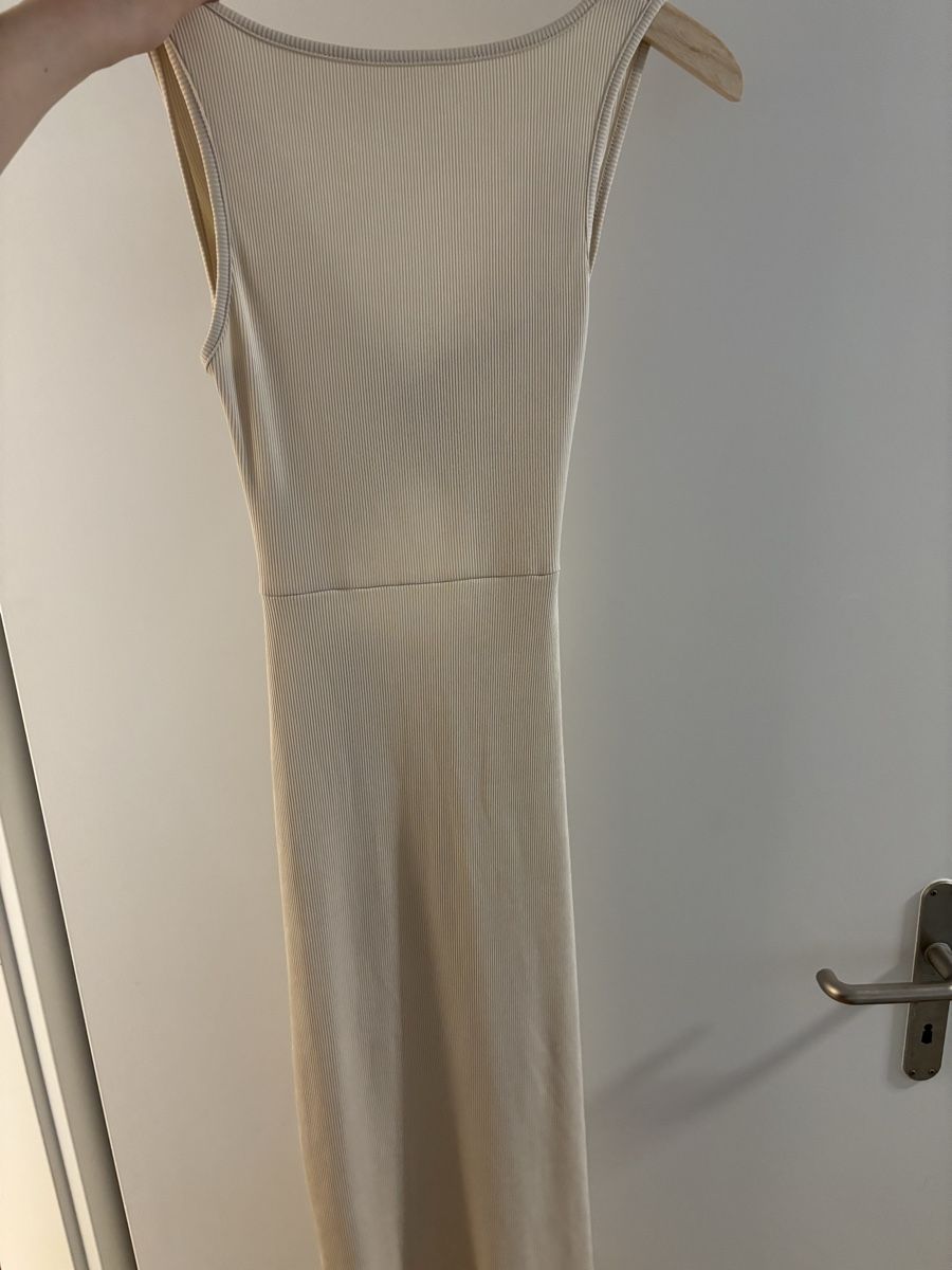 Vestiti: Beiges Maxikleid – Usato da Luzern venduto da aloevira 2