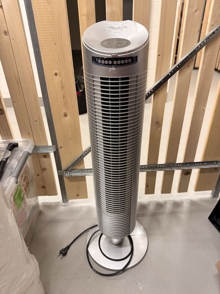 Rowenta Ventilatoren: Standventilator Rowenta Electronic EOLE 2 Turmventilstor – Gebraucht aus Staad SG von Chirrari 1