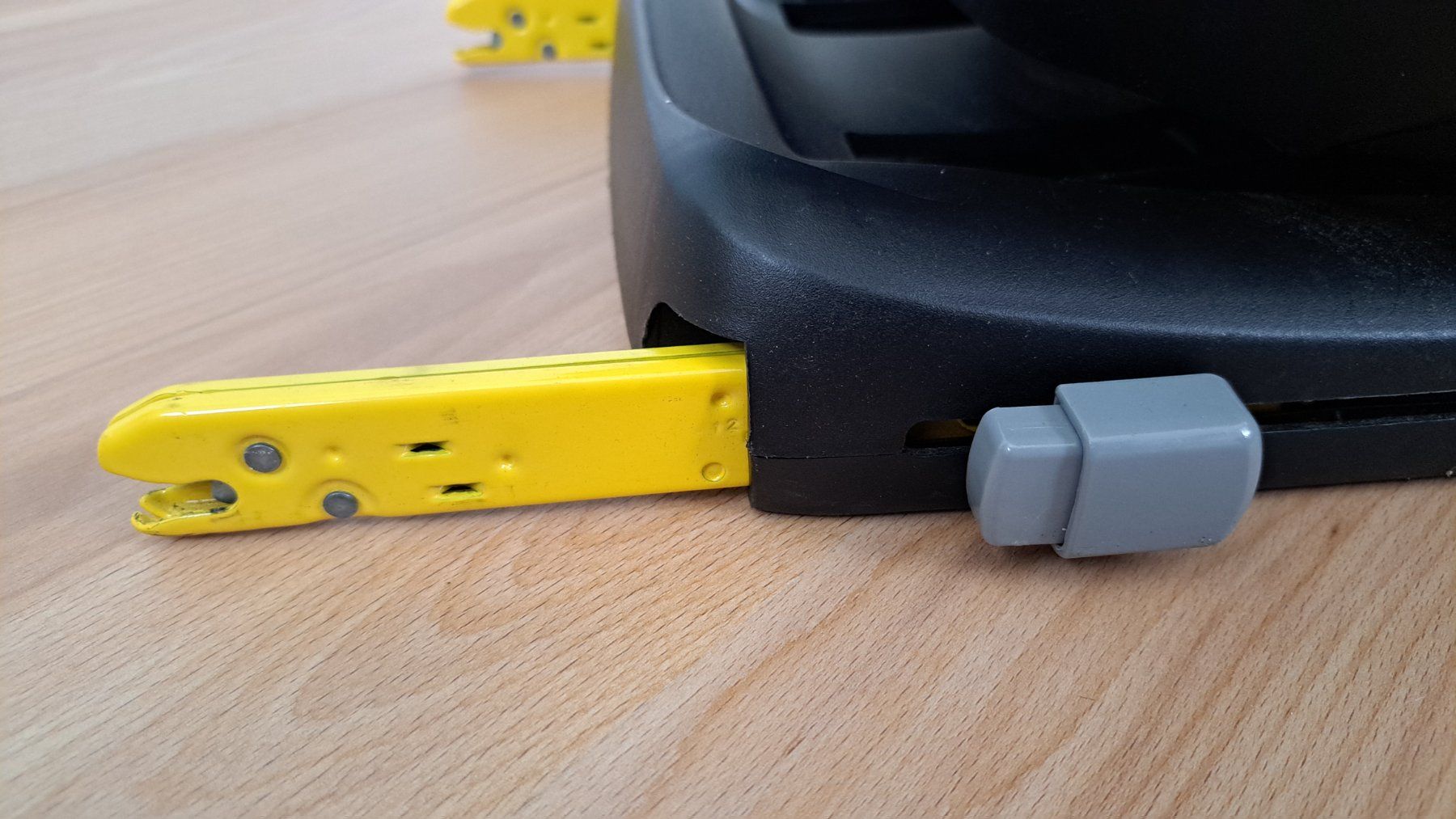 Maxi-Cosi Auto-Kindersitze: Maxi Cosi Rodifix Kinderautositz – Gebraucht aus Azmoos von MartinaK01 4
