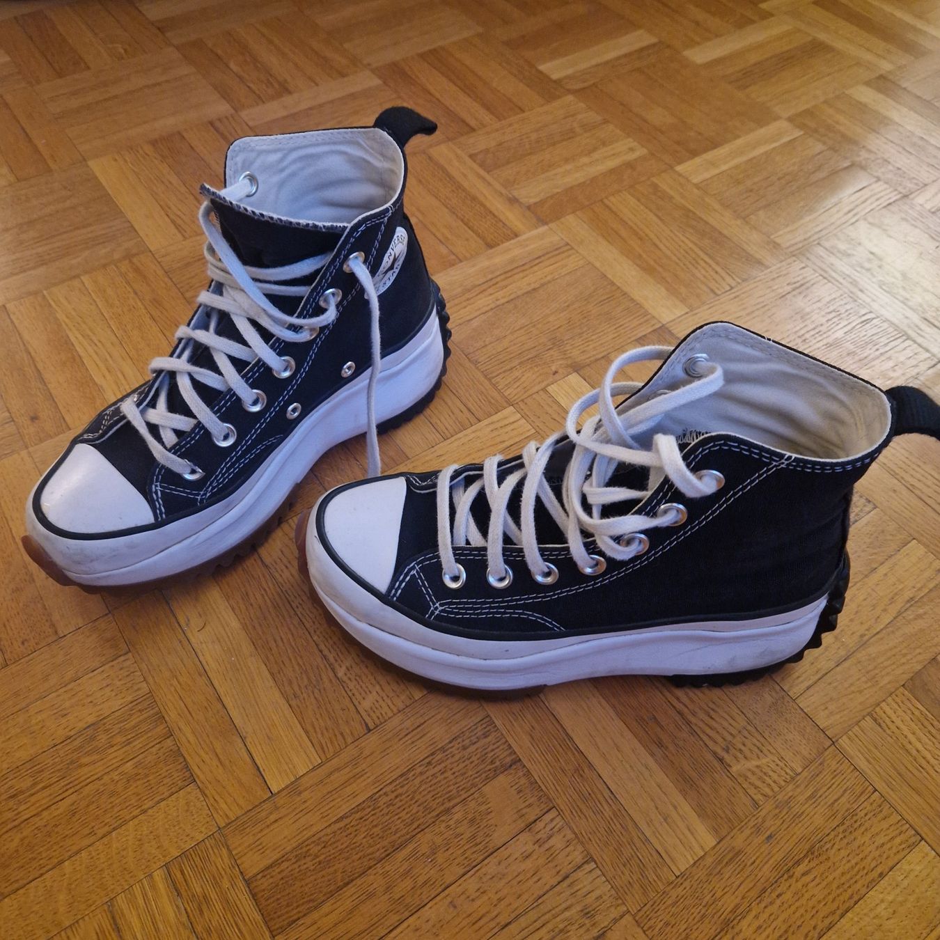 Converse Scarpe da donna: Converse Run Star Hike 35.5 – Usato da Onex venduto da AF. 4