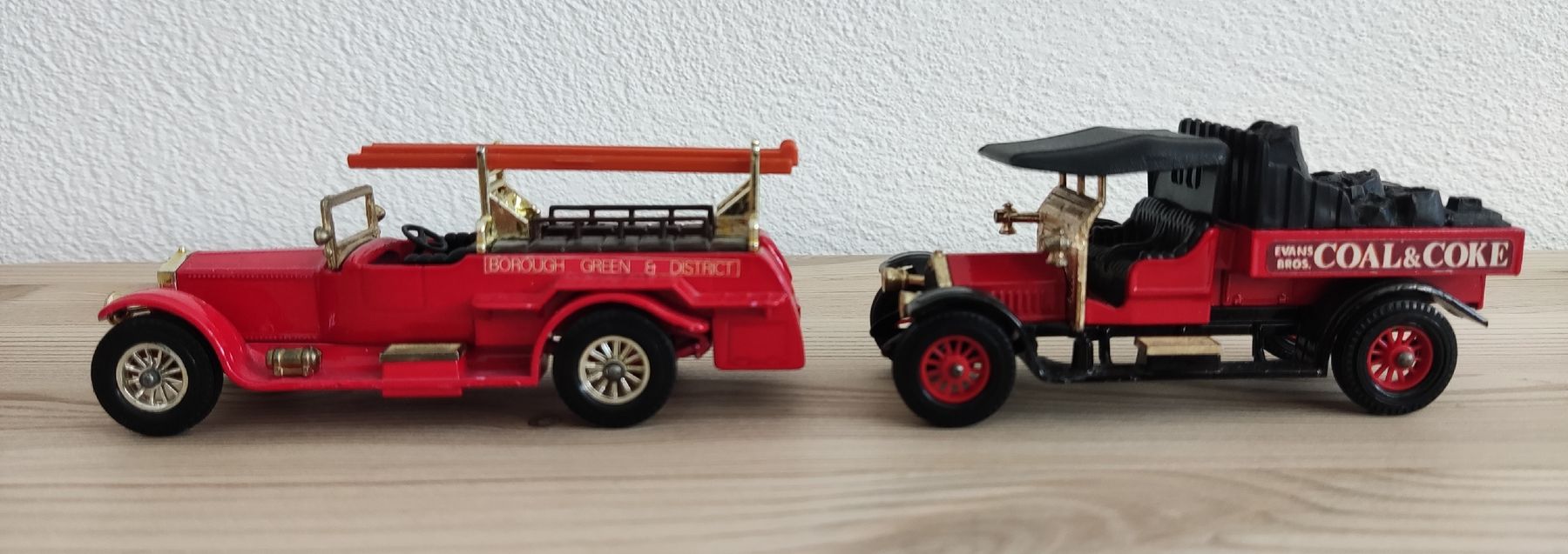 Matchbox Modellini d'auto: Match Box Autos – Usato da Chur venduto da Nisami