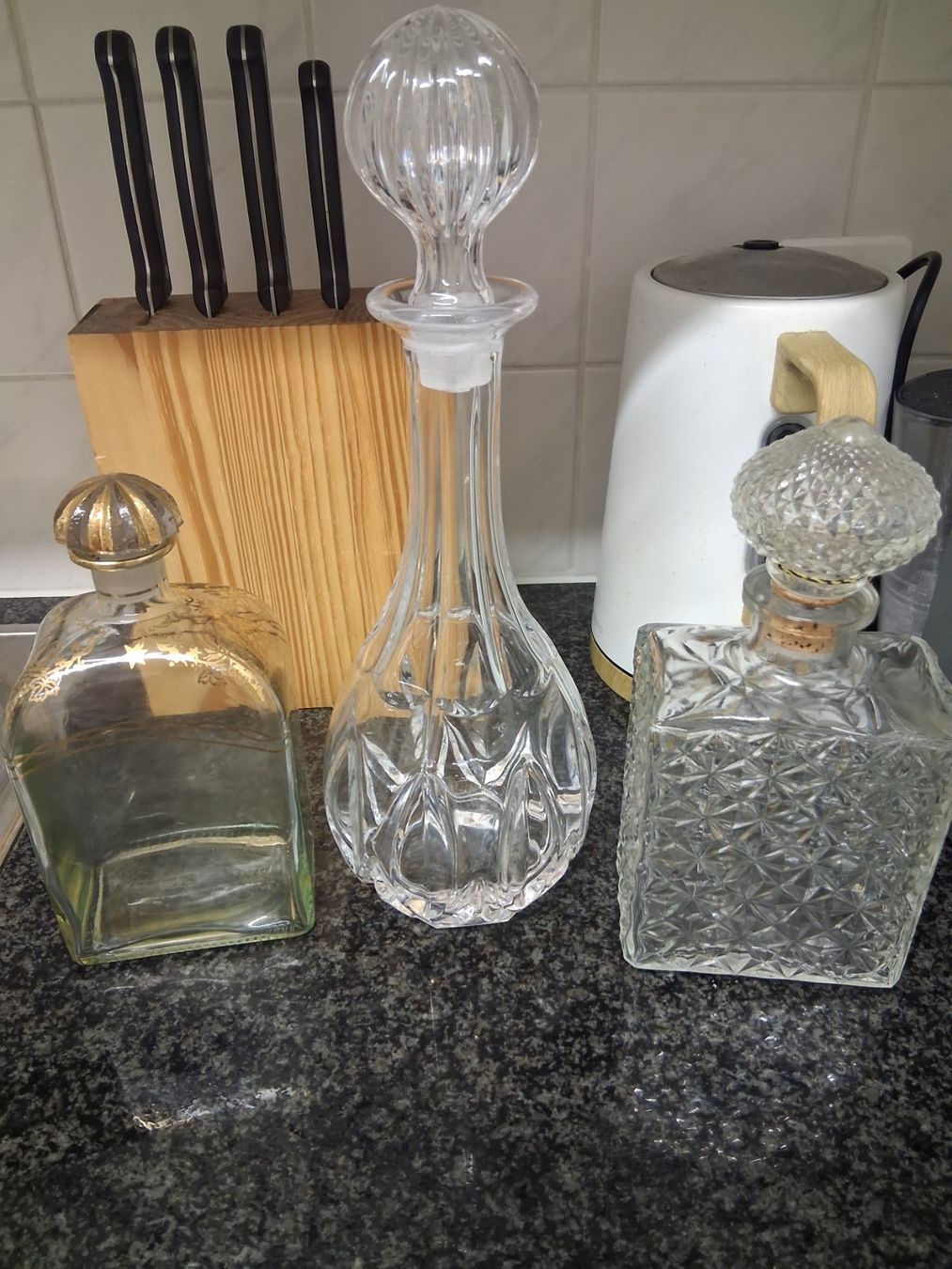 Karaffen: Set Glas Karaffen gebraucht – Gebraucht aus Olten von phi_s57s