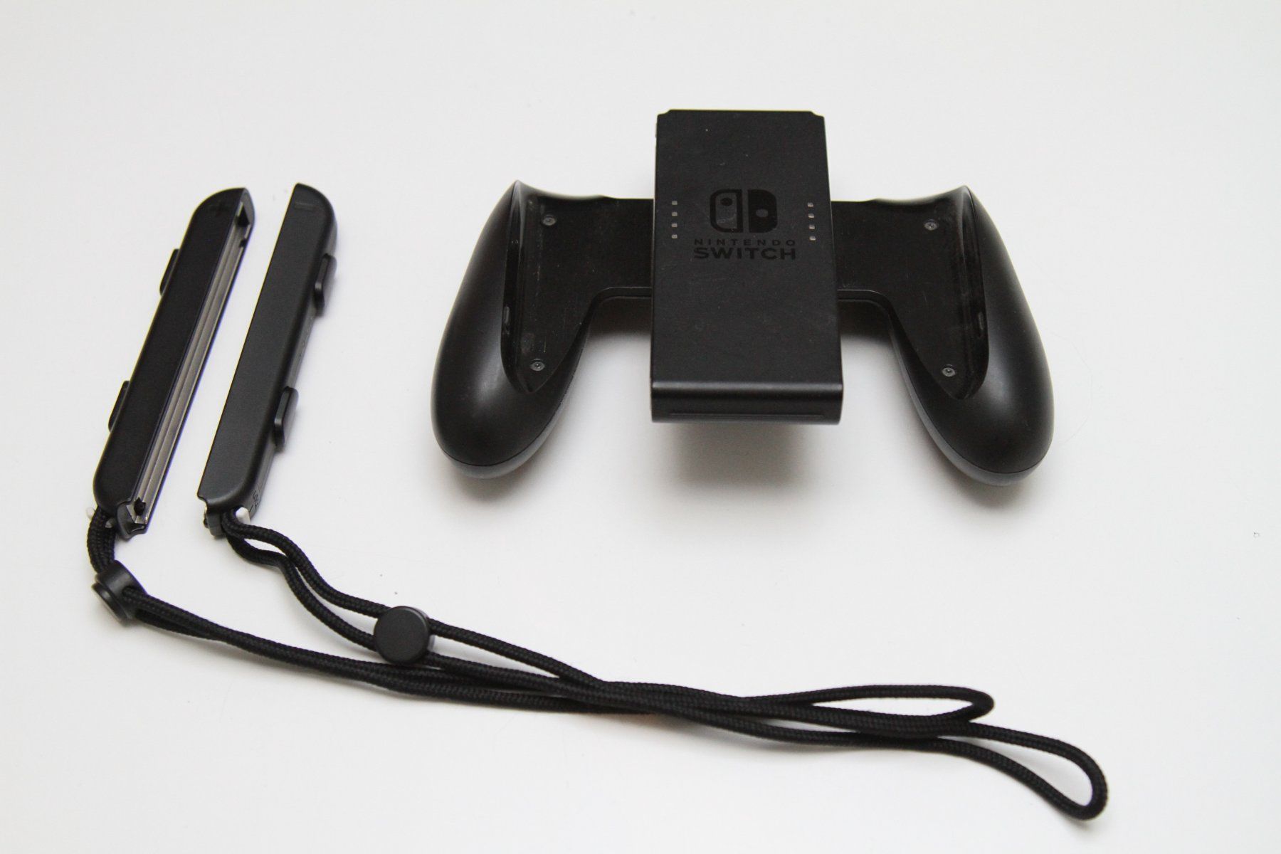 Nintendo Console: Nintendo Switch OLED mit Mario Party – Usato da Basel venduto da camelot99 6