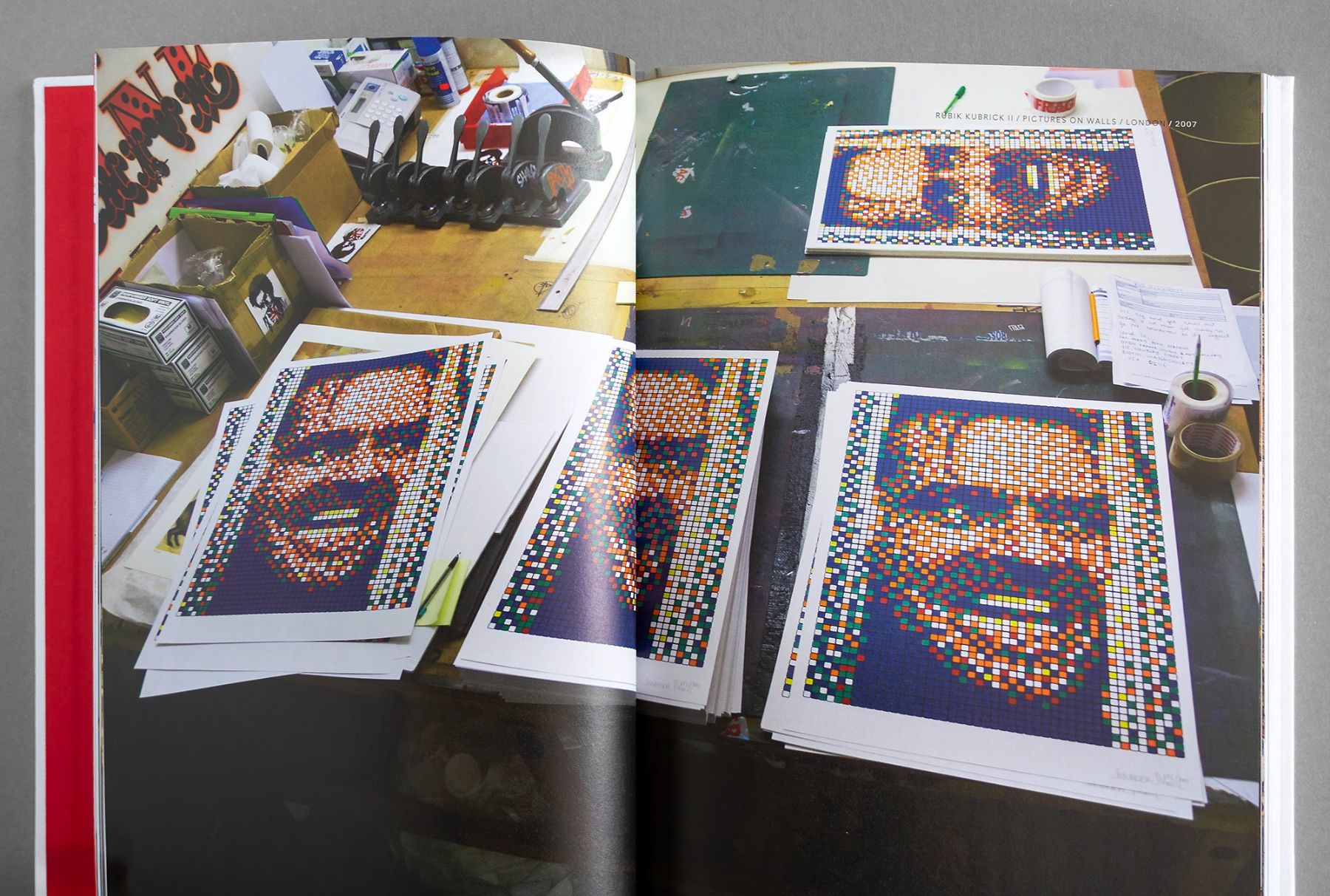 Libri: INVADER - PRINTS ON PAPER - HARDCOVER - 1st ED, 2nd PRNT – Nuovo (secondo la descrizione) da St. Gallen venduto da kobayashi-maru 7