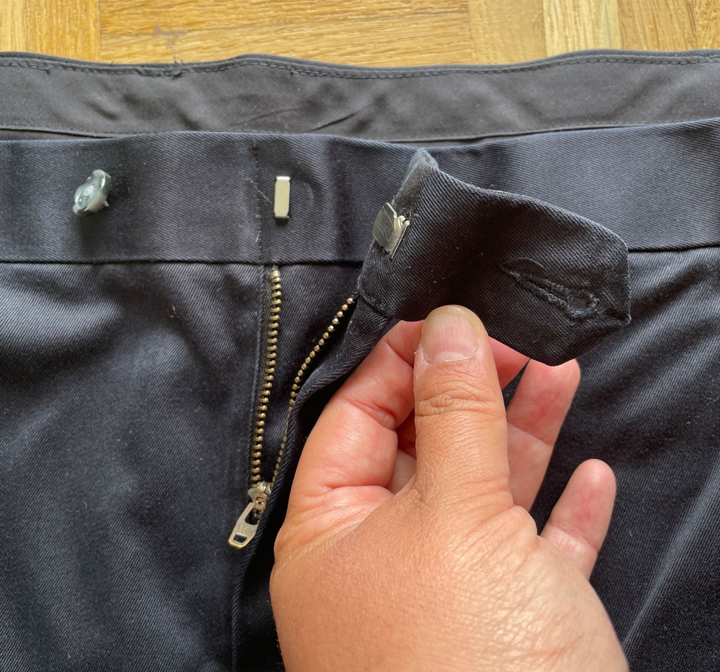 Pantaloni: Stoffhose/ Anzughose schwarz, Grösse 52x32 – Usato da Gümligen venduto da soleil149 3