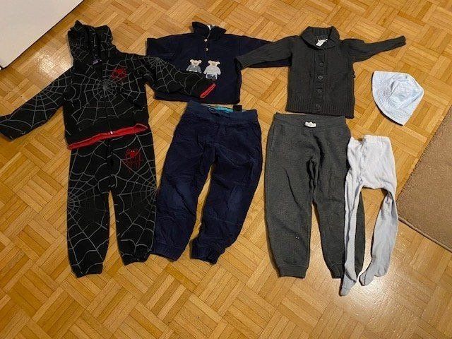 Lotti & Set di vestiti: Kleiderpaket Junge 8-teilig Grösse 98 /104 – Usato da Emmen venduto da Aribini 4