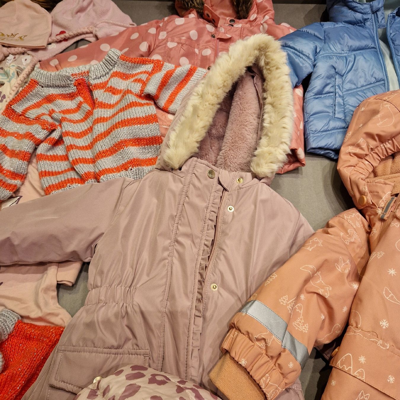 Lotti & Set di vestiti: Winter Kleiderpaket Mädchen gr 86 – Usato da Thayngen venduto da Misanthrop01 6