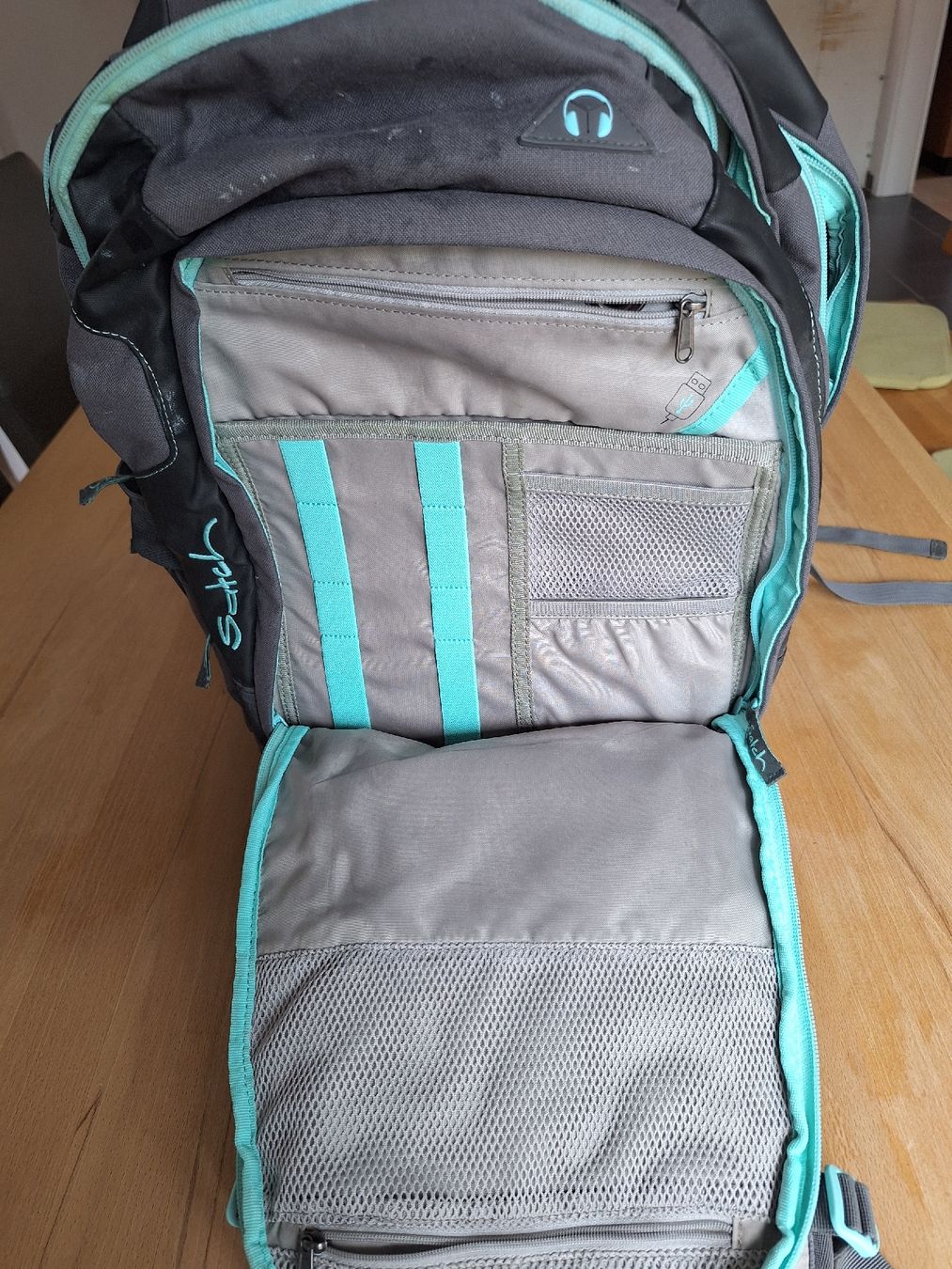 Satch Zaini: Satch Schulsack Rucksack – Usato da Tecknau venduto da easton82 2