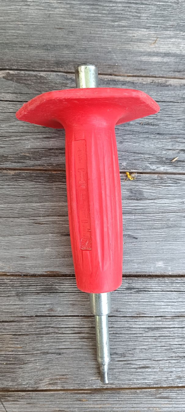 Hilti Tutti gli attrezzi: Hilti Einschlagwerkzeug – Usato da Arbon venduto da Gatto81