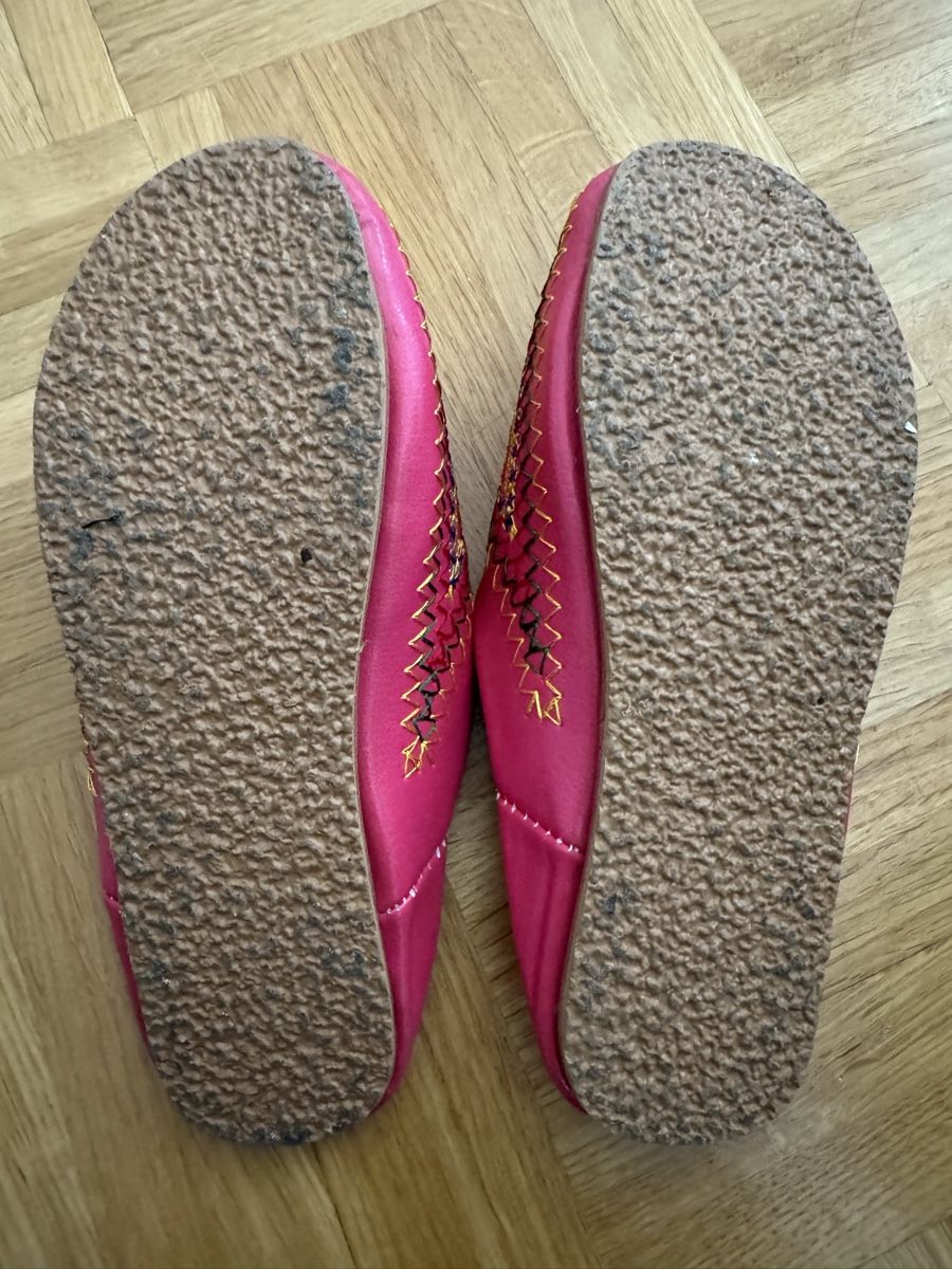 Schuhe für Mädchen: Kinder Hausschuhe Gr. 29/30 – Gebraucht aus Kilchberg ZH von Von_dutch 2